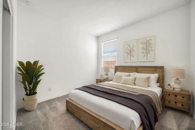 8830 W PASADENA Avenue, Glendale, AZ 85305