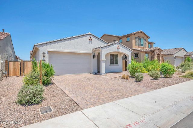 8830 W PASADENA Avenue, Glendale, AZ 85305