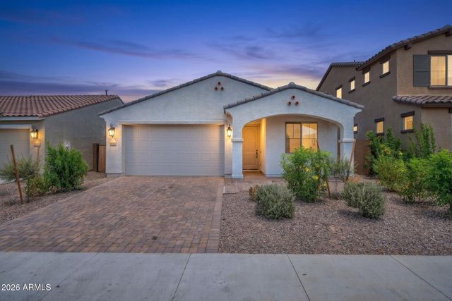 8830 W PASADENA Avenue, Glendale, AZ 85305