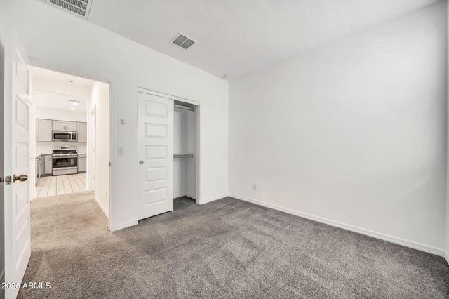 8830 W PASADENA Avenue, Glendale, AZ 85305