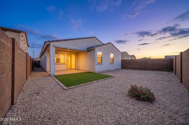 8830 W PASADENA Avenue, Glendale, AZ 85305