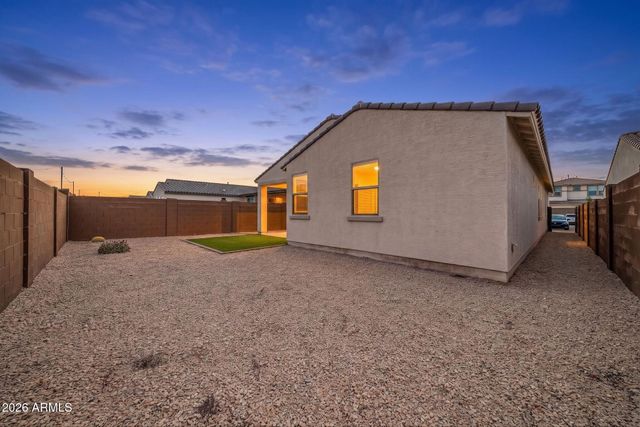 8830 W PASADENA Avenue, Glendale, AZ 85305