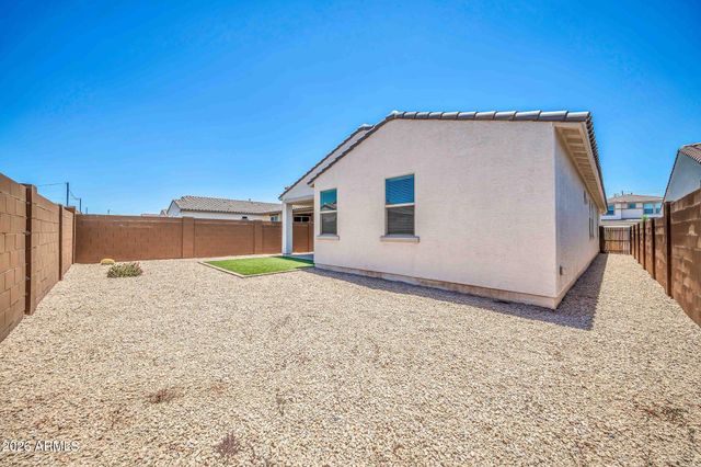 8830 W PASADENA Avenue, Glendale, AZ 85305
