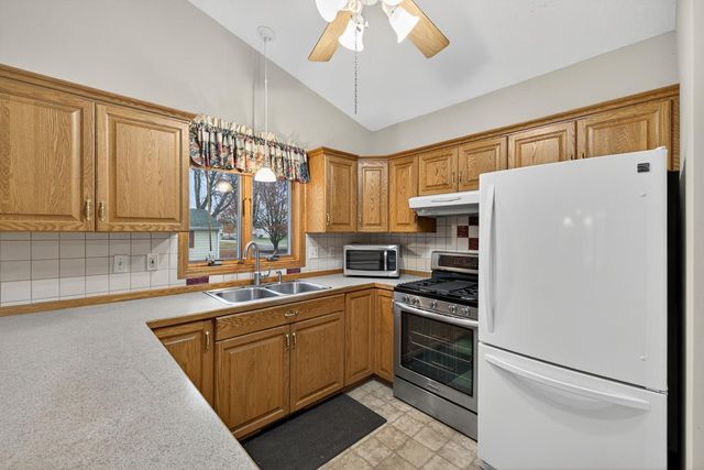 1606 17th Street SW, Austin, MN 55912
