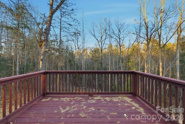 9395 West Ridge Drive, Hickory, NC 28601
