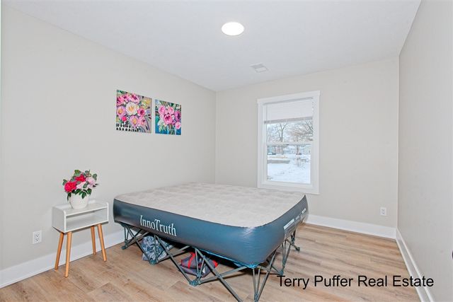 1221 Sanford Street, Muskegon, MI 49441