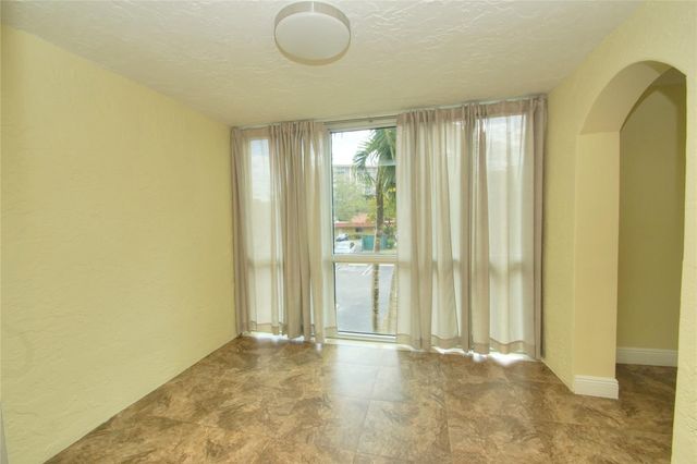 10762 La Placida Drive 205, Coral Springs, FL 33065