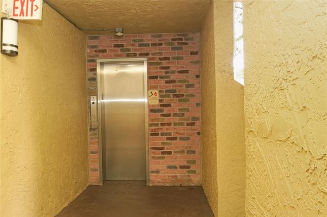 10762 La Placida Drive 205, Coral Springs, FL 33065