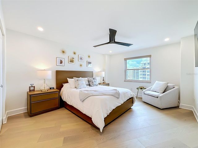 435 S GULFSTREAM AVENUE 1006, Sarasota, FL 34236