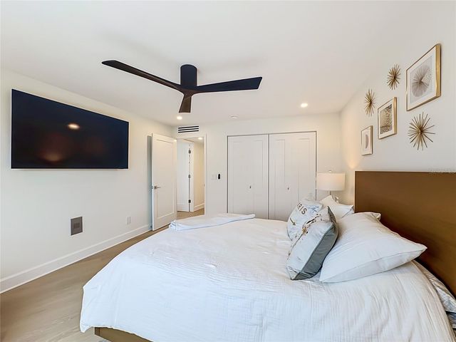 435 S GULFSTREAM AVENUE 1006, Sarasota, FL 34236