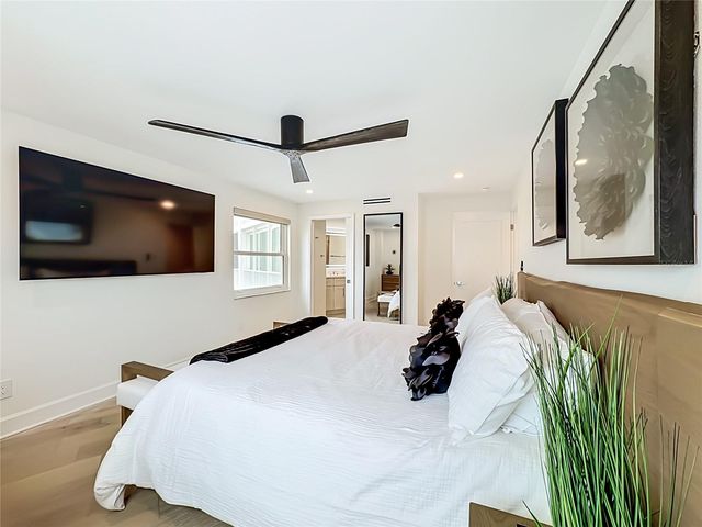435 S GULFSTREAM AVENUE 1006, Sarasota, FL 34236