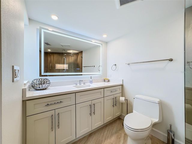 435 S GULFSTREAM AVENUE 1006, Sarasota, FL 34236