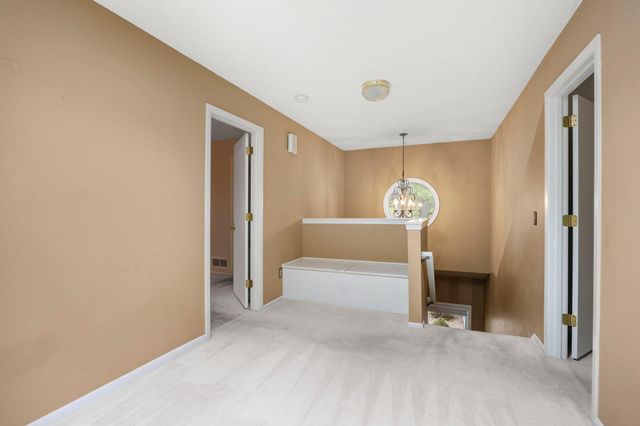 15588 Canyon Ridge, Eden Prairie, MN 55347