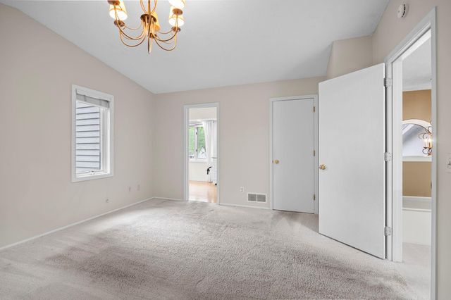 15588 Canyon Ridge, Eden Prairie, MN 55347