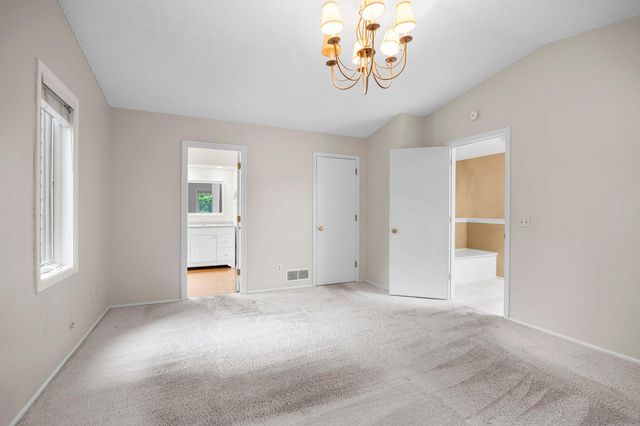 15588 Canyon Ridge, Eden Prairie, MN 55347