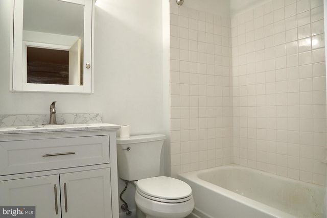 10 CEDAR LN, Mountville, PA 17554