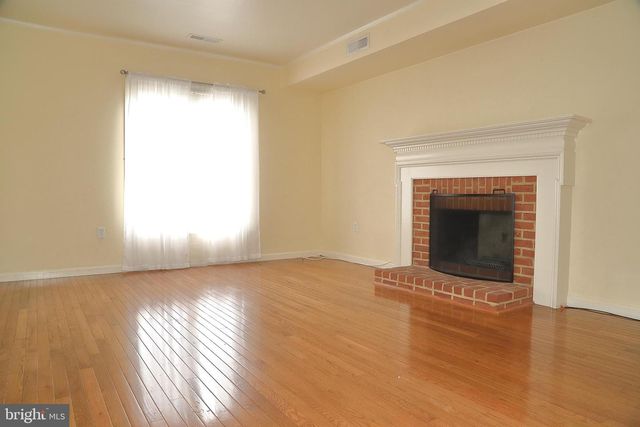 10 CEDAR LN, Mountville, PA 17554