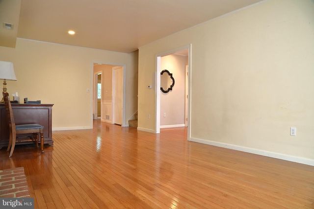 10 CEDAR LN, Mountville, PA 17554