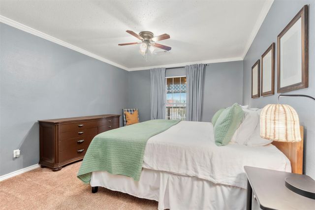 114 Grand Avenue, Bacliff, TX 77518