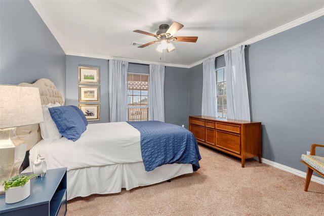 114 Grand Avenue, Bacliff, TX 77518