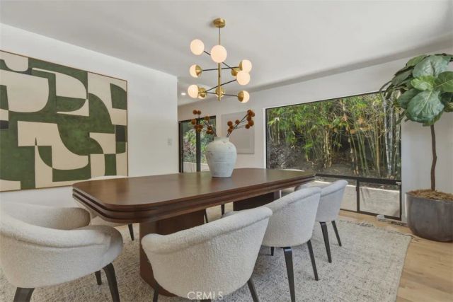 3901 Ventura Canyon Avenue, Sherman Oaks, CA 91423