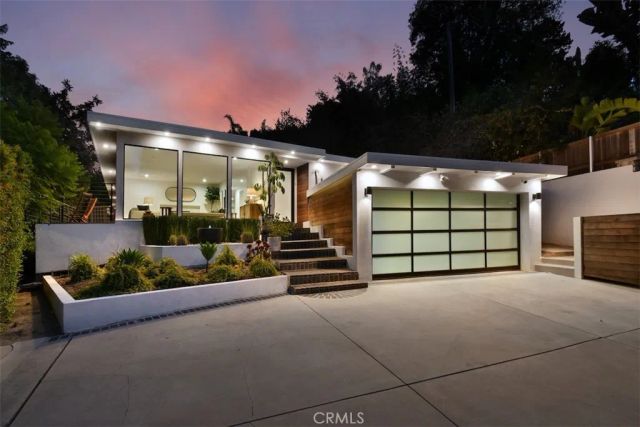 3901 Ventura Canyon Avenue, Sherman Oaks, CA 91423