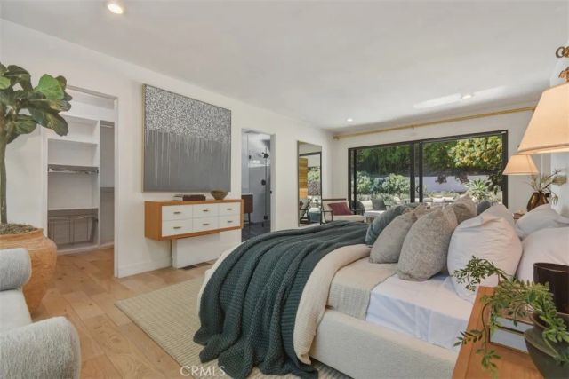 3901 Ventura Canyon Avenue, Sherman Oaks, CA 91423
