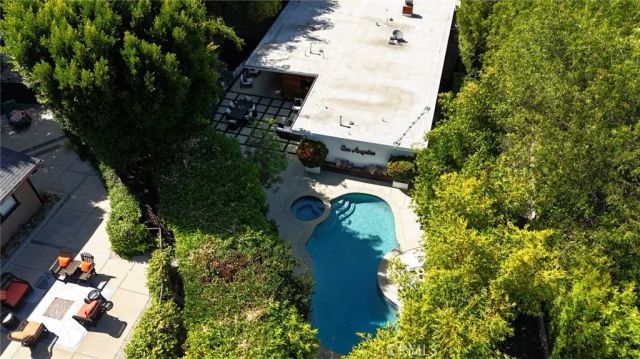3901 Ventura Canyon Avenue, Sherman Oaks, CA 91423