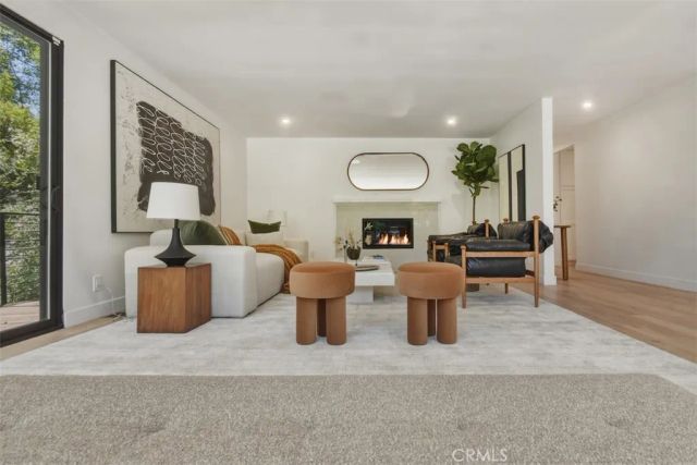 3901 Ventura Canyon Avenue, Sherman Oaks, CA 91423