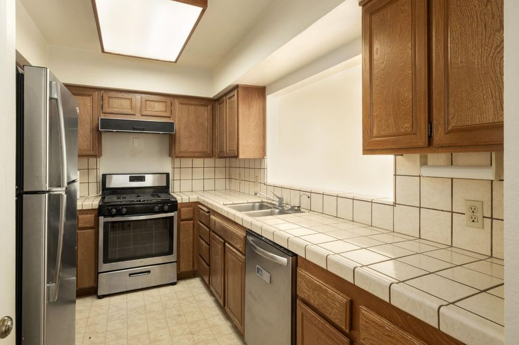 Image 11 of property listing at 2890 Huntington Boulevard # 149, Fresno, CA 93721