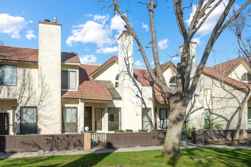 Image 2 of property listing at 2890 Huntington Boulevard # 149, Fresno, CA 93721