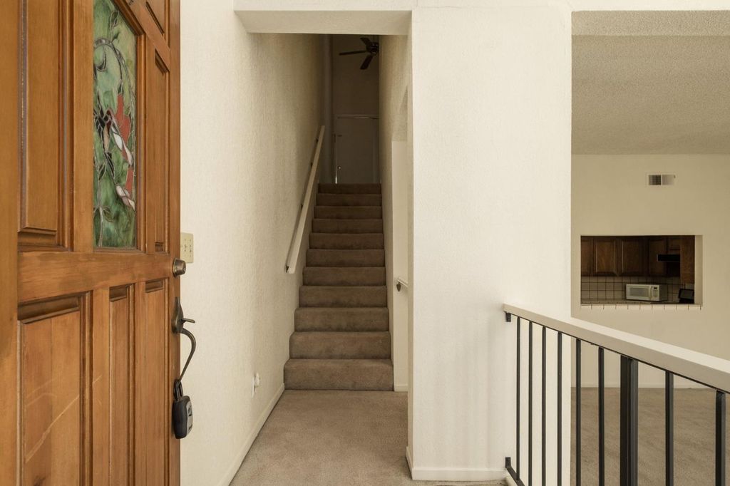 Image 4 of property listing at 2890 Huntington Boulevard # 149, Fresno, CA 93721