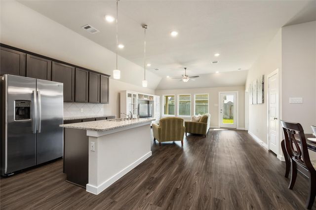 7622 Mistral Lane, Baytown, TX 77523