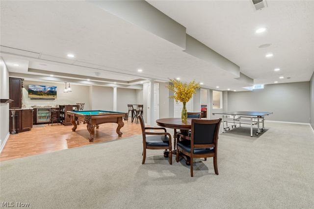 652 Treeside Lane, Avon Lake, OH 44012