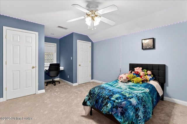 6015 Sweetbay Dr, Crestwood, KY 40014