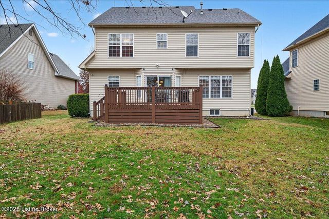 6015 Sweetbay Dr, Crestwood, KY 40014