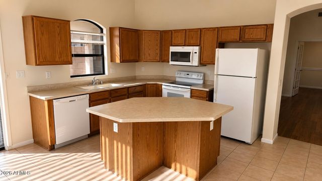12100 N 89th Drive, Peoria, AZ 85345