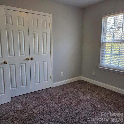 5840 Timbertop Lane, Charlotte, NC 28215