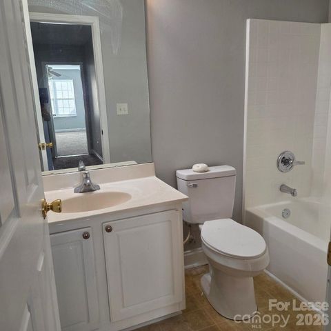 5840 Timbertop Lane, Charlotte, NC 28215