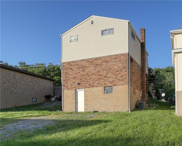622 Virginia Ave, Rochester Twp, PA 15074