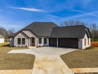 352 Heritage Way, Bullard, TX 75757