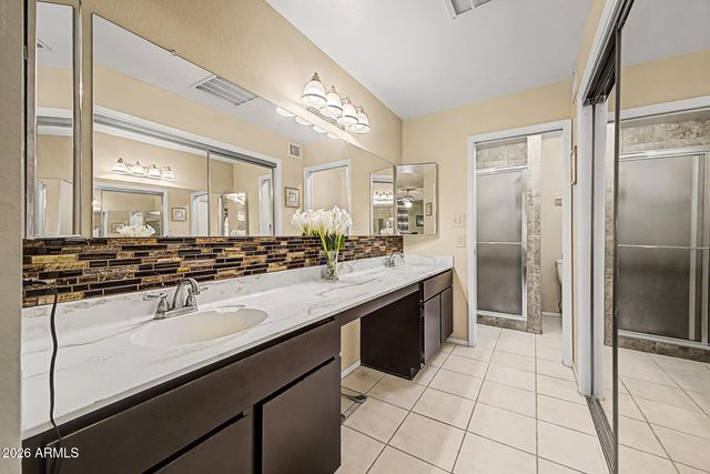 26423 S SNEAD Drive, Sun Lakes, AZ 85248