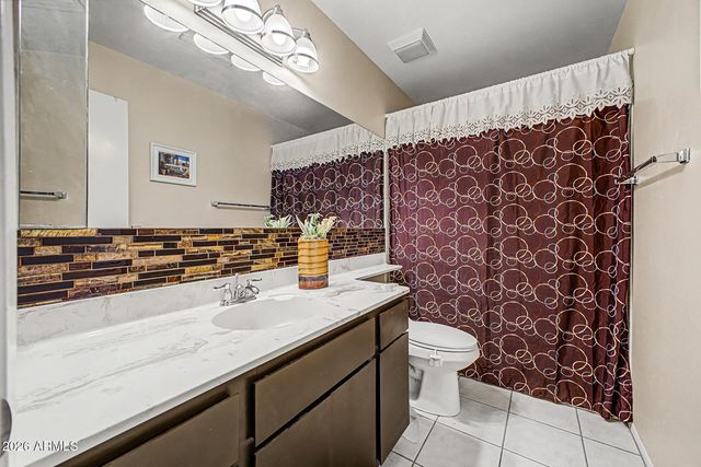 26423 S SNEAD Drive, Sun Lakes, AZ 85248