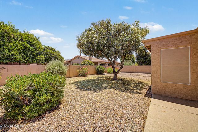26423 S SNEAD Drive, Sun Lakes, AZ 85248