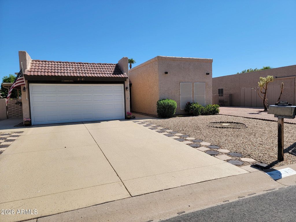 26423 S SNEAD Drive, Sun Lakes, AZ 85248 — photo 2
