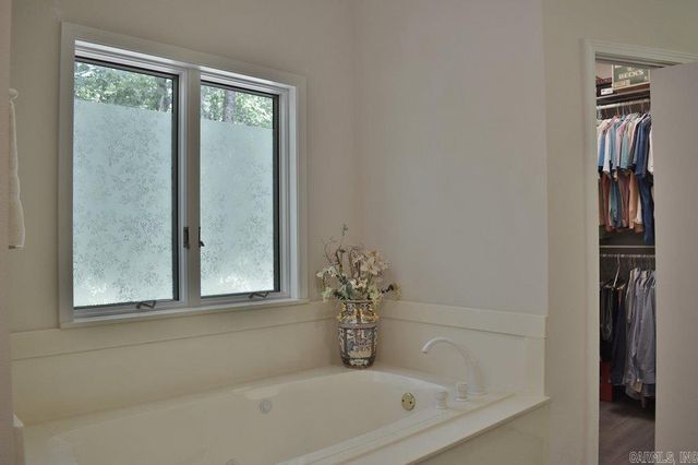 97 Mansilla Way, Hot Springs Village, AR 71900