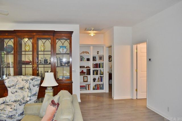 97 Mansilla Way, Hot Springs Village, AR 71900
