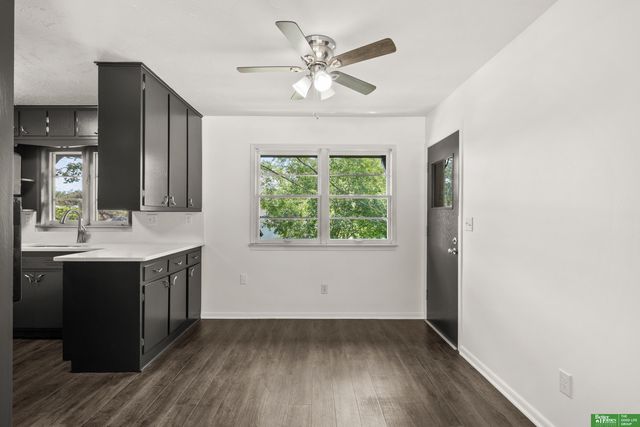 2330 S 90th Street, Omaha, NE 68124