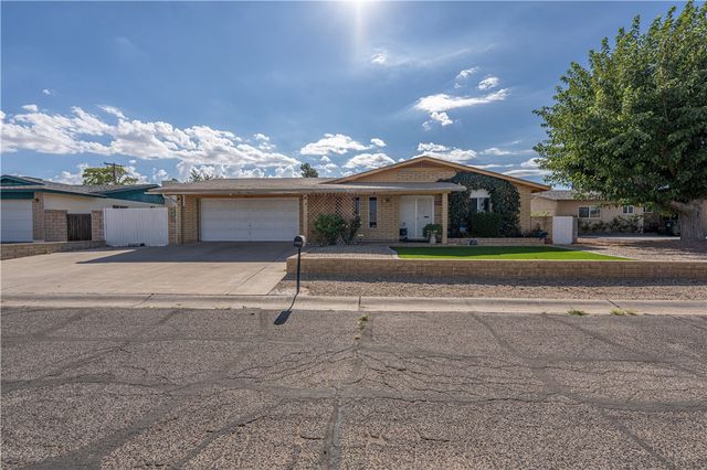 2534 Crozier Avenue, Kingman, AZ 86401