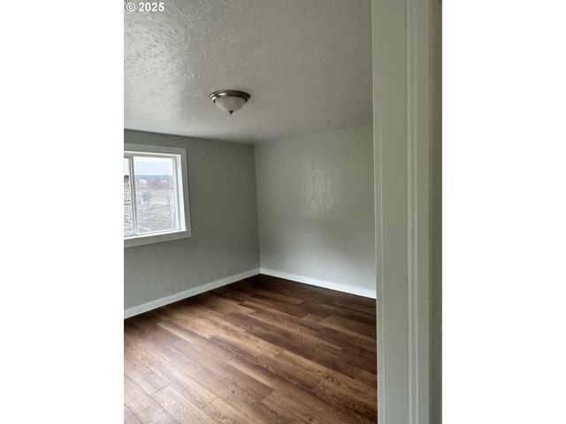 1745 Rifle Range Rd, Roseburg, OR 97470